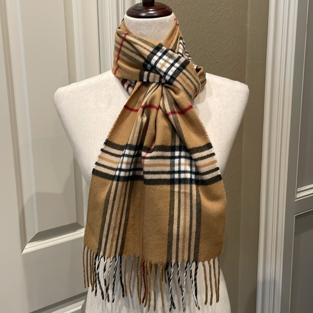 Classic Plaid Scarf Tan/Black/Red